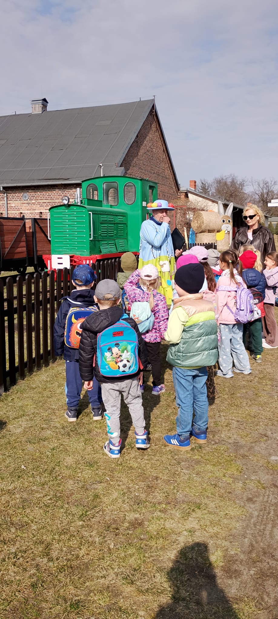 received_952807190667543