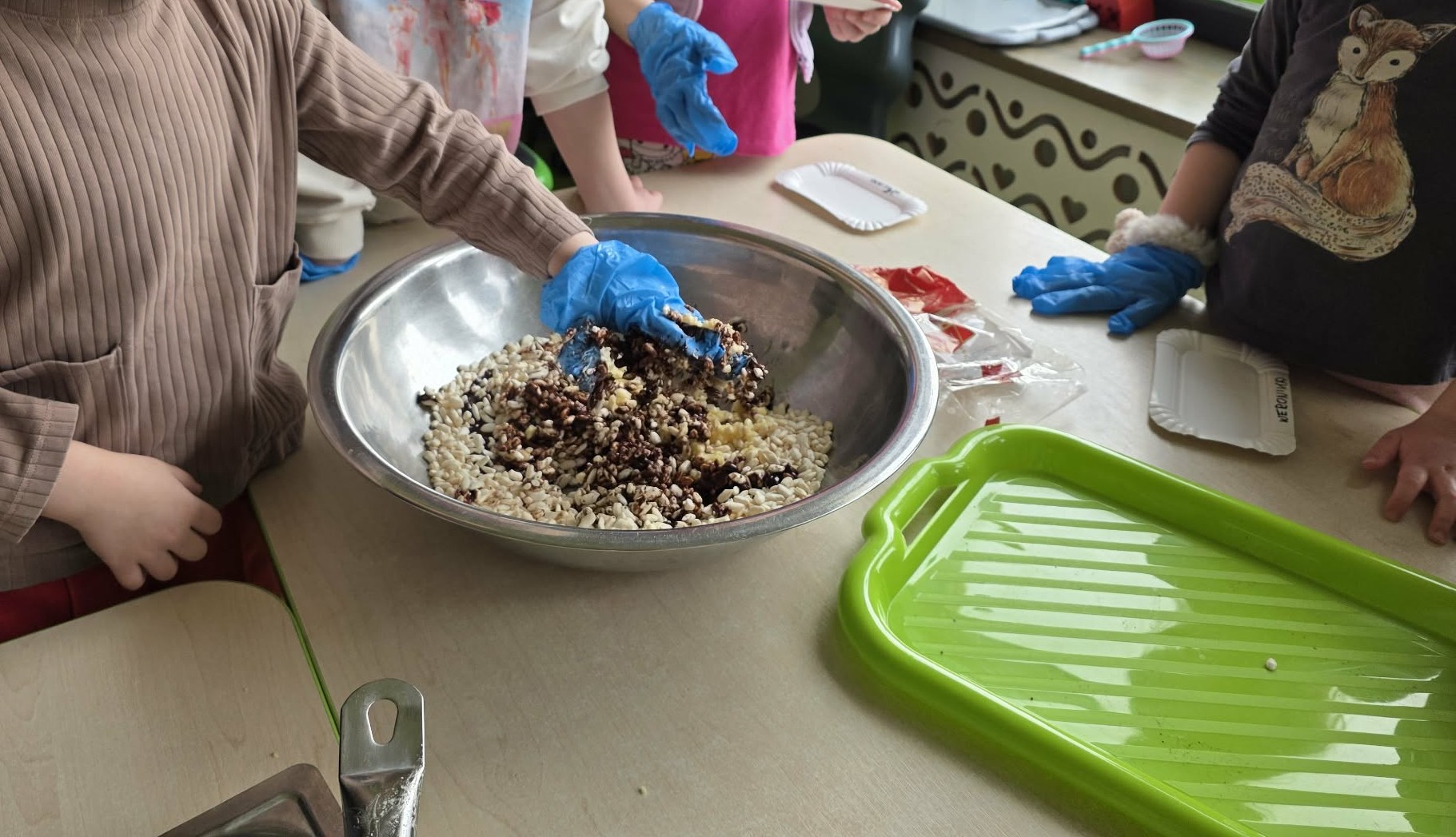 663989991_810445125010770_3631544713408335326_n