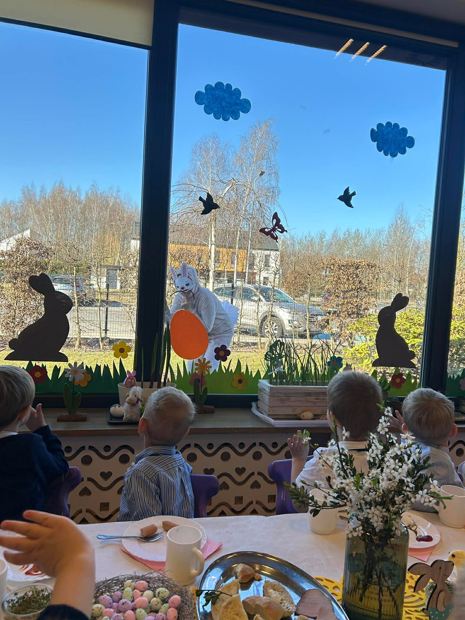 received_1466869441580137